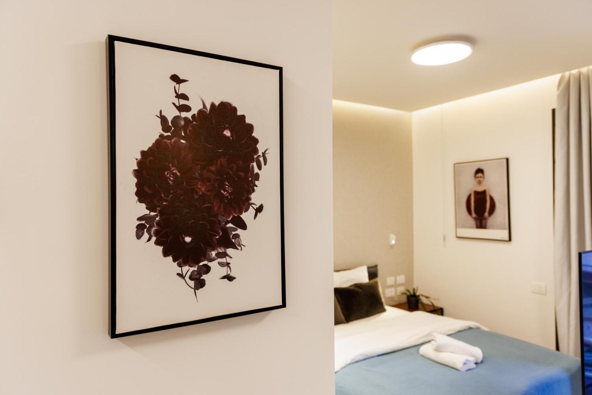 Herzl Luxury Hotel By Nimizz Tel Aviv Esterno foto